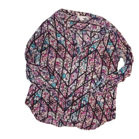 Candie's Tops - CANDIES, MID SLEEVE SHIRT, BUTTON SLEEVES, SIZE LARGE.